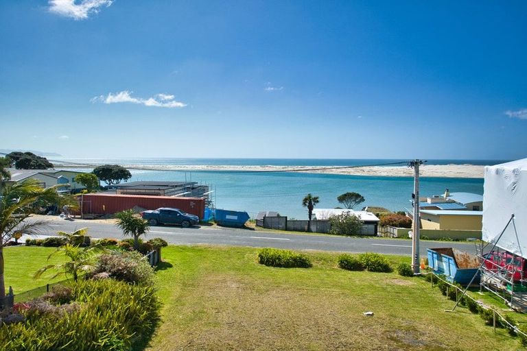 Photo of property in 14 Cheviot Street, Mangawhai Heads, Mangawhai, 0505
