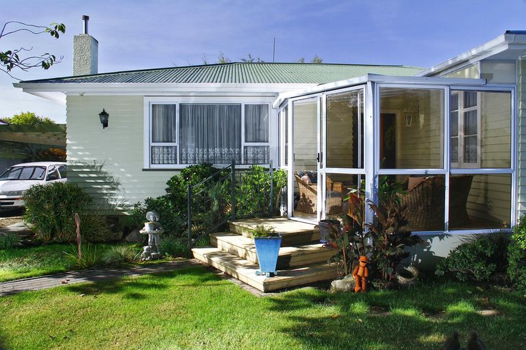 Photo of property in 33 Lancaster Street, Highbury, Palmerston North, 4412