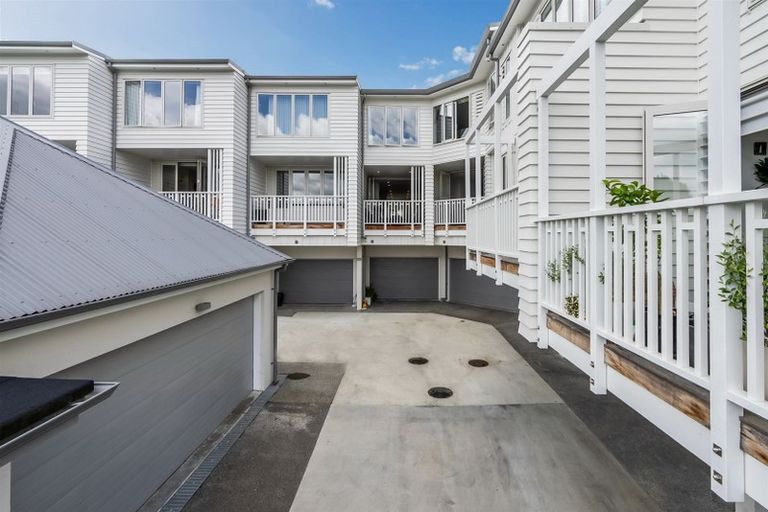 Photo of property in 7/83 Hinemoa Street, Birkenhead, Auckland, 0626