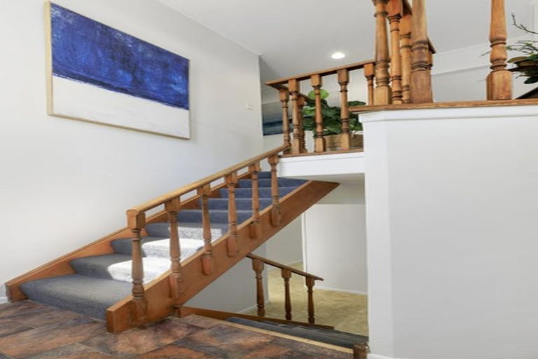 Photo of property in 92 Hazlewood Avenue, Karori, Wellington, 6012