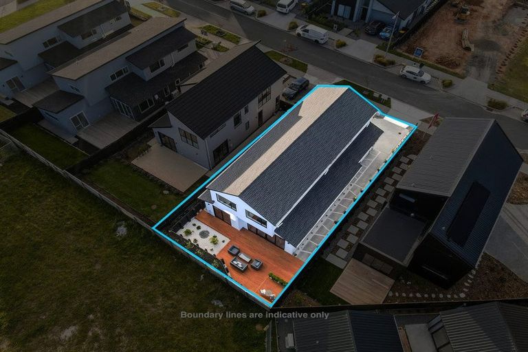 Photo of property in 10 Kotuitui Drive, Wainui, 0992