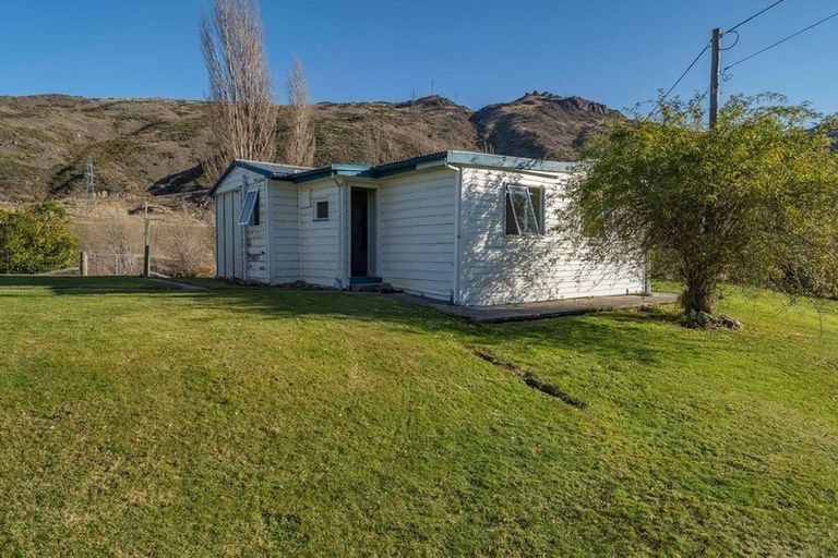 Photo of property in 1 Miners Lane, Clyde, 9330