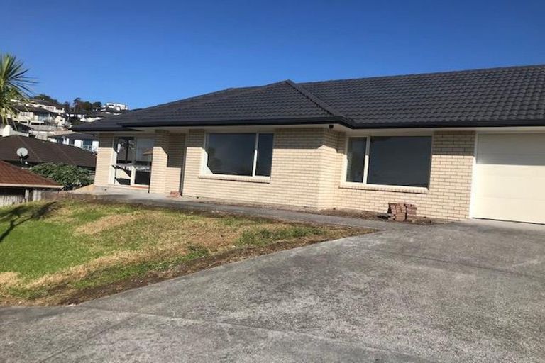 Photo of property in 1/12 Libnai Avenue, Clover Park, Auckland, 2019