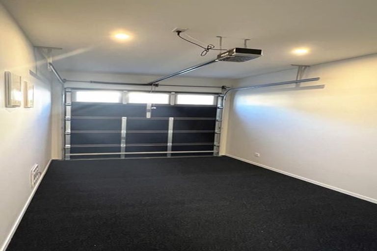 Photo of property in 27 Arahopu Place, Papakura, 2110