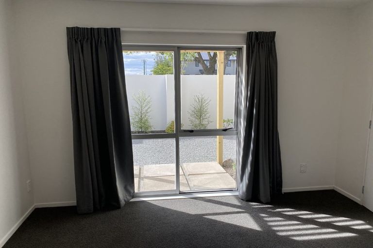 Photo of property in Amuri Park Apartments, 1/280 Bealey Avenue, Christchurch Central, Christchurch, 8013