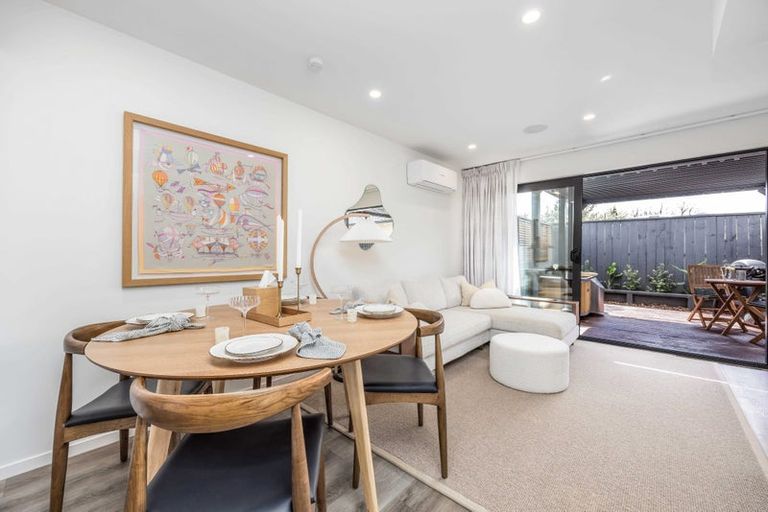 Photo of property in 9/5 Hikurangi Street, Te Atatu Peninsula, Auckland, 0610