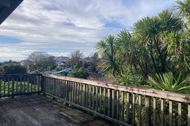 Photo of property in 1/35 Belmont Terrace, Milford, Auckland, 0620