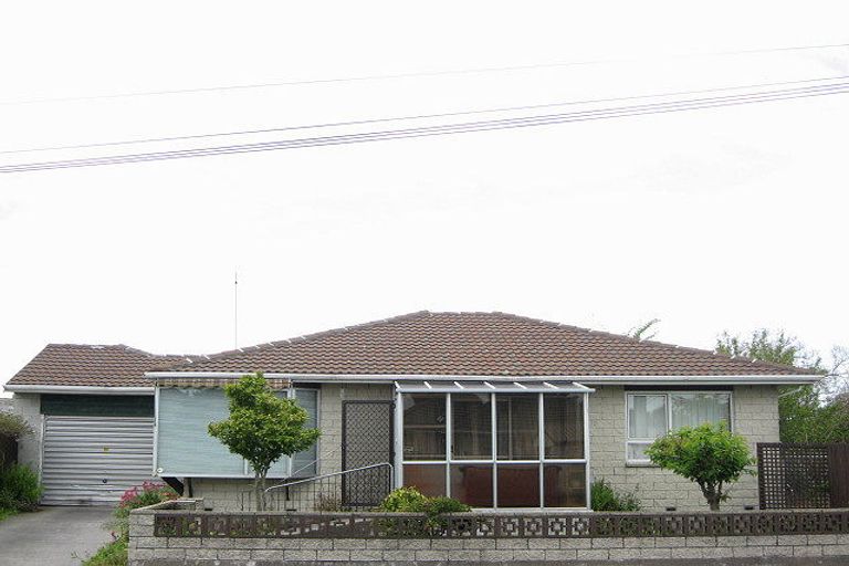 Photo of property in 18 Munro Street, Redwood, Christchurch, 8051