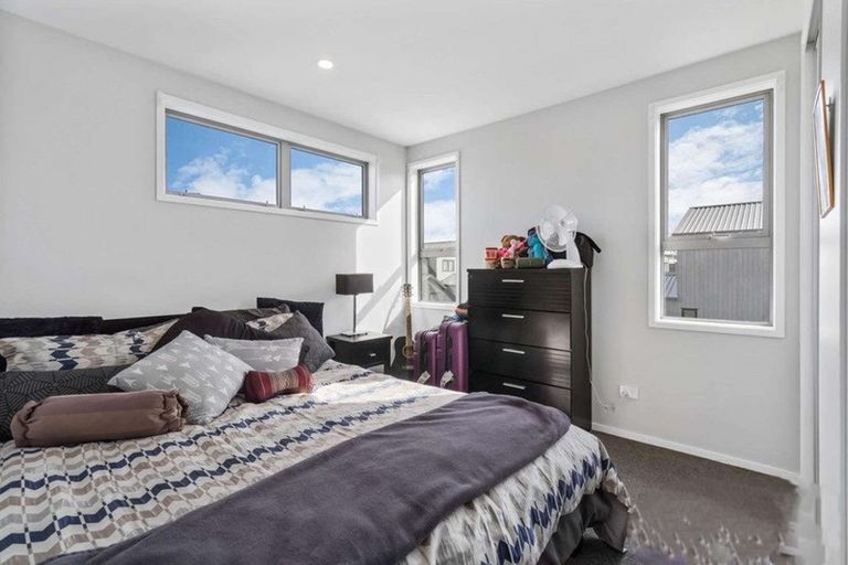 Photo of property in 20 Courage Road, Papakura, 2110