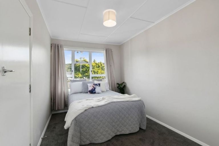 Photo of property in 16 Roberts Street, Wainuiomata, Lower Hutt, 5014