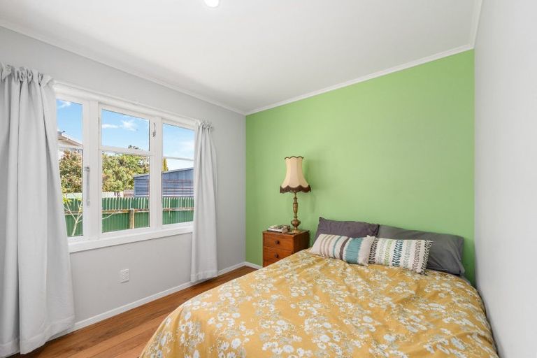 Photo of property in 10 Pitama Road, Awapuni, Palmerston North, 4412