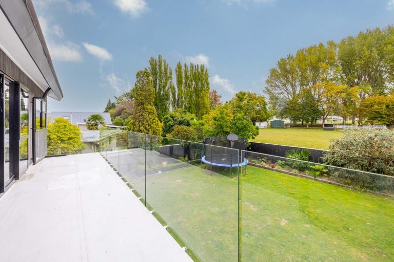 Photo of property in 19 Francis Drake Street, Waipukurau, 4200