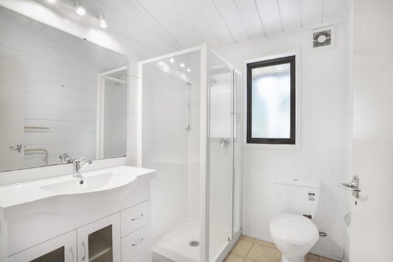 Photo of property in 99 Wirihana Road, Titirangi, Auckland, 0604