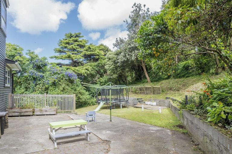 Photo of property in 57 Tilley Road, Paekakariki, 5034