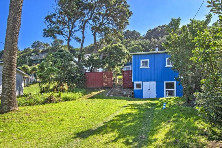Photo of property in 53 Sea View Road, Baylys Beach, Dargaville, 0377