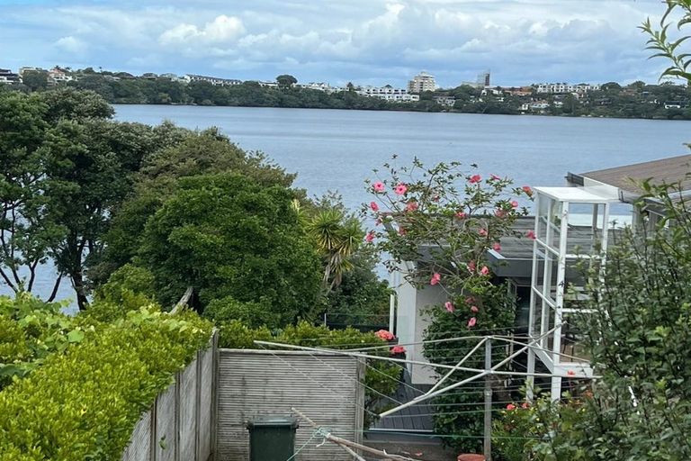 Photo of property in 2/26 Otakau Road, Milford, Auckland, 0620