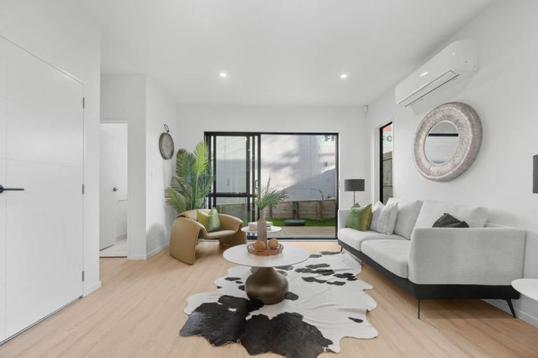 Photo of property in 108e Taikata Road, Te Atatu Peninsula, Auckland, 0610