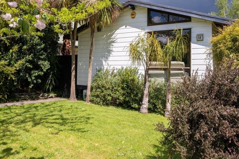 Photo of property in 17 Denver Grove, Totara Park, Upper Hutt, 5018