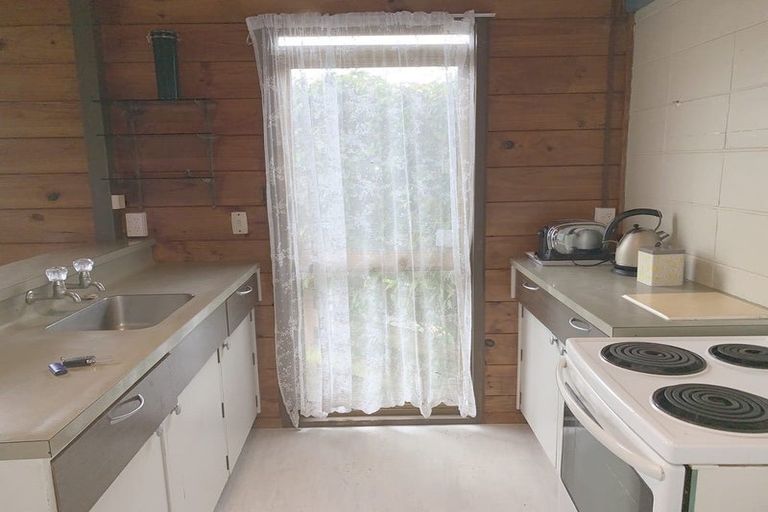 Photo of property in 2/95 Martin Street, Wallaceville, Upper Hutt, 5018