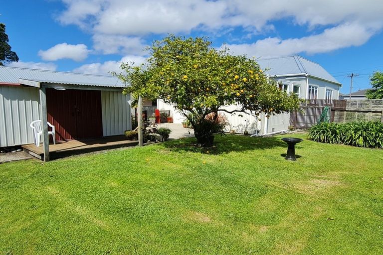 Photo of property in 41 Queen Street, Westport, 7825