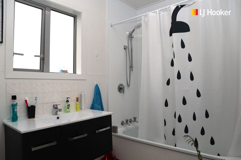 Photo of property in 11 Dick Street, South Dunedin, Dunedin, 9012