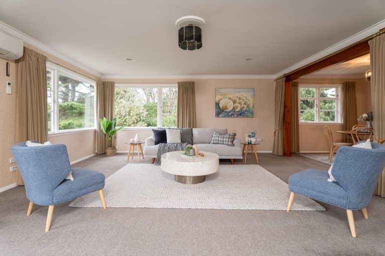 Photo of property in 1 Tainui Terrace, Tawa, Wellington, 5028