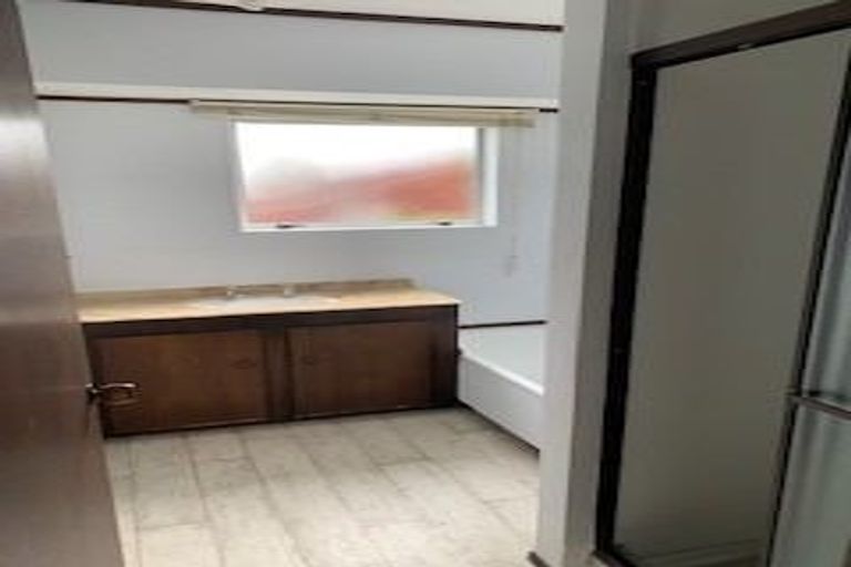 Photo of property in 2/139a Mokoia Road, Birkenhead, Auckland, 0626