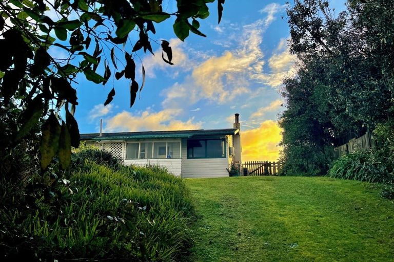Photo of property in 83 Rua Avenue, Waitarere Beach, Levin, 5510