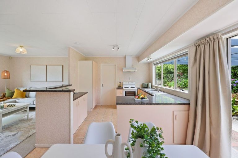 Photo of property in 22 Harvest Drive, Henderson, Auckland, 0612