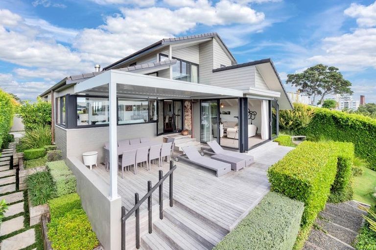 Photo of property in 230 Hurstmere Road, Takapuna, Auckland, 0622