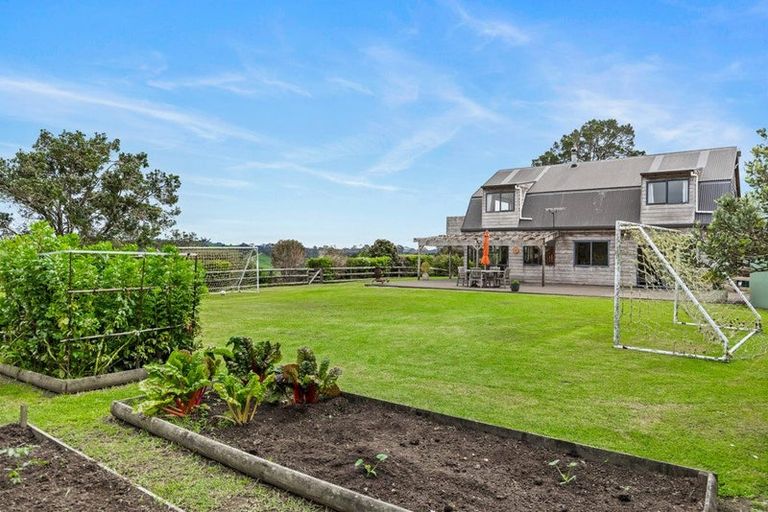 Photo of property in 258 Stoney Creek Road, Kaukapakapa, 0873