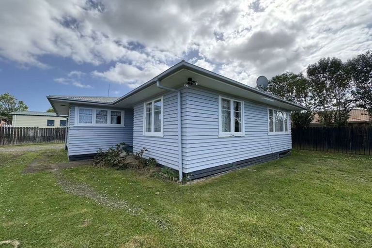 Photo of property in 2/34 Royton Avenue, Mangere East, Auckland, 2024