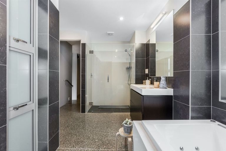 Photo of property in 3 Bath Street, Plimmerton, Porirua, 5026