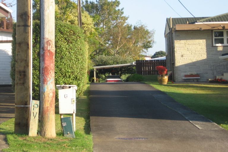 Photo of property in 6 Ross Avenue, Glenfield, Auckland, 0629