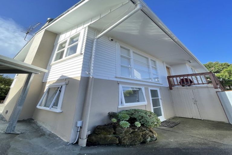 Photo of property in 13 Webb Place, Forrest Hill, Auckland, 0620