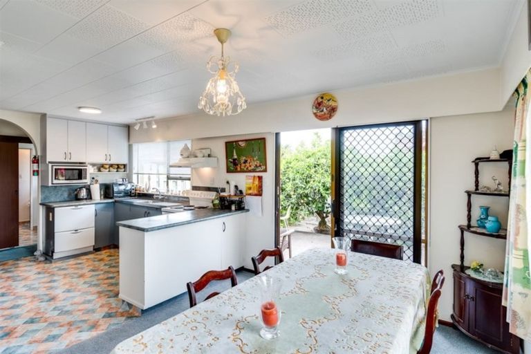 Photo of property in 174 Tait Drive, Greenmeadows, Napier, 4112