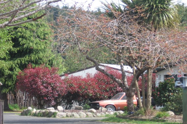Photo of property in 28 Chapman Place, Fairy Springs, Rotorua, 3015