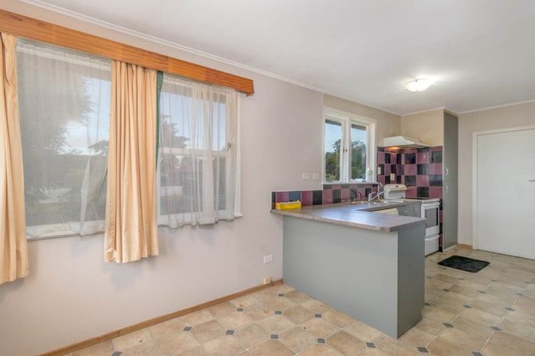 Photo of property in 1 Coles Place, Manurewa, Auckland, 2102