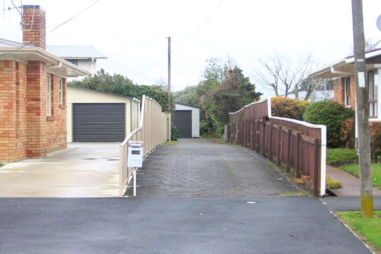 Photo of property in 105 Mount View Road, Melville, Hamilton, 3206