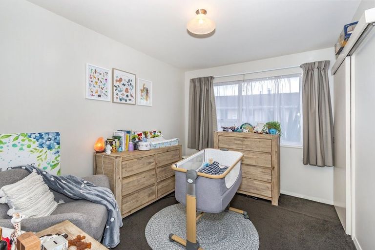 Photo of property in 476 Mairehau Road, Parklands, Christchurch, 8083