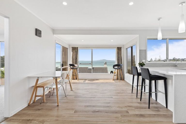 Photo of property in 1/25 Oban Road, Browns Bay, Auckland, 0630