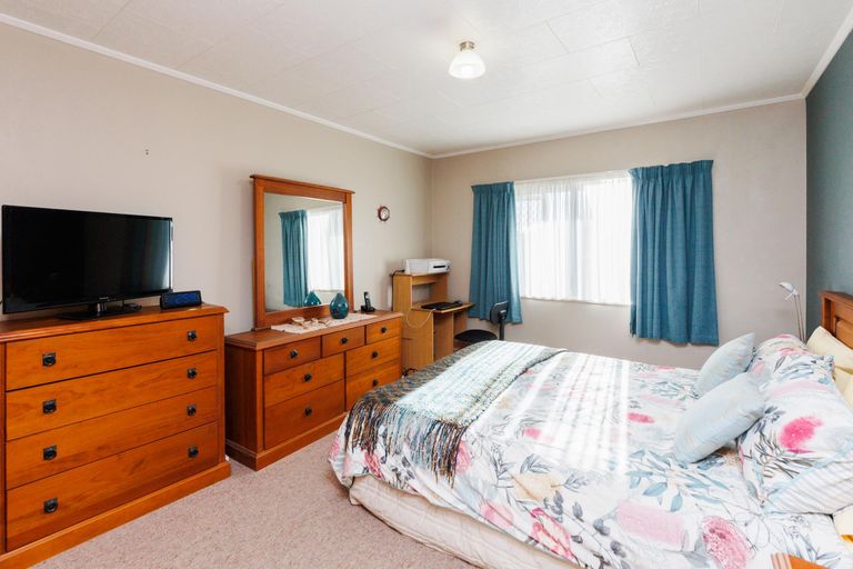 Photo of property in 334a Featherston Street, Palmerston North, 4414