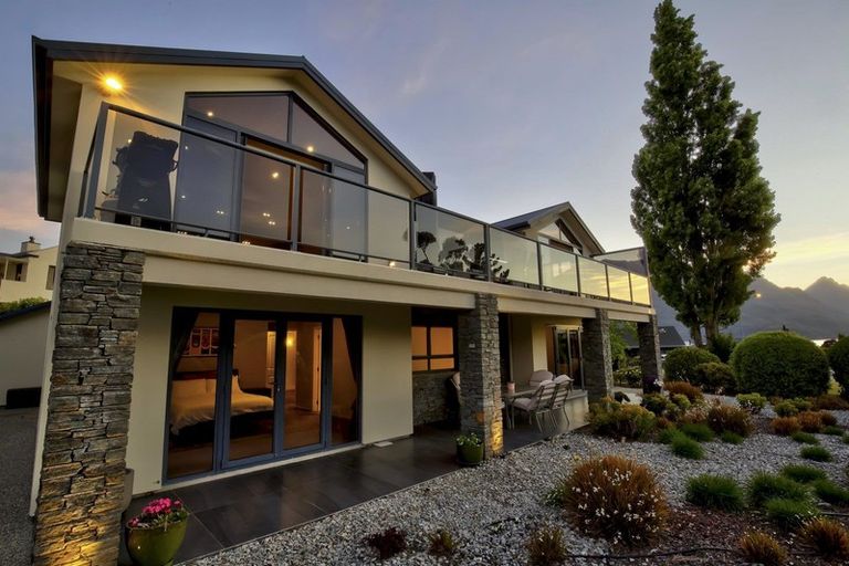 Photo of property in 660 Peninsula Road, Kelvin Heights, Queenstown, 9300