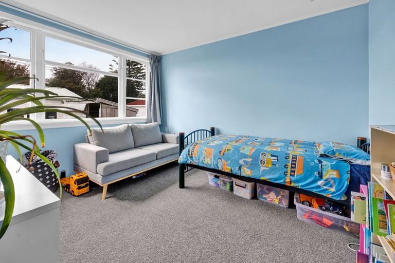 Photo of property in 40 Mahoe Street, Inglewood, 4330