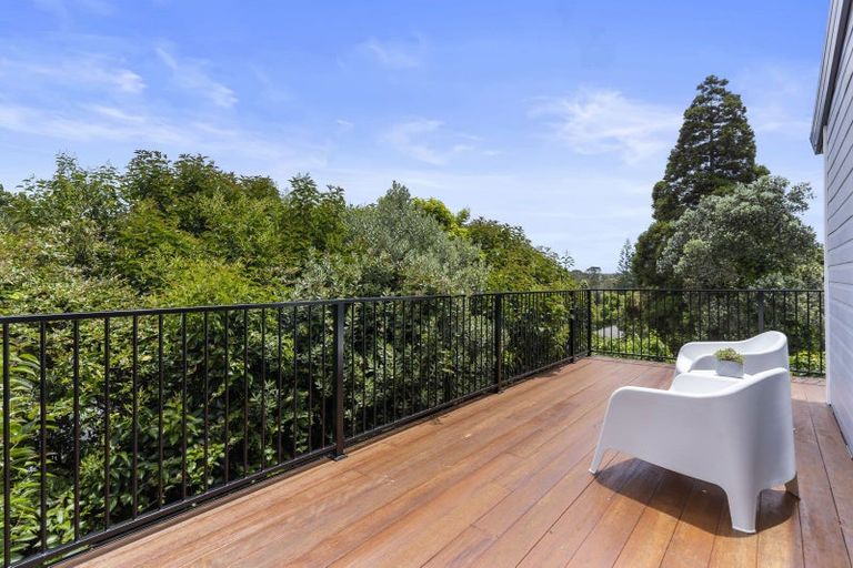 Photo of property in 77a Stott Avenue, Birkdale, Auckland, 0626