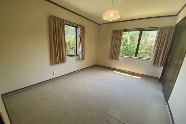 Photo of property in 3 Aintree Grove, Churton Park, Wellington, 6037