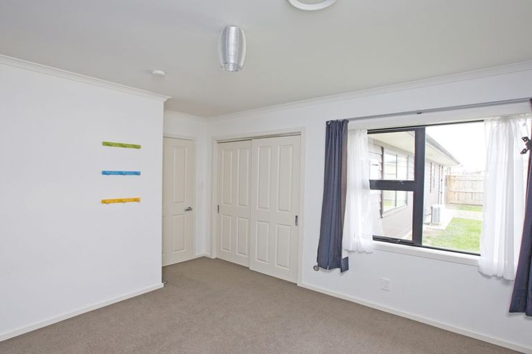 Photo of property in 48 Duff Crescent, Highbury, Palmerston North, 4412