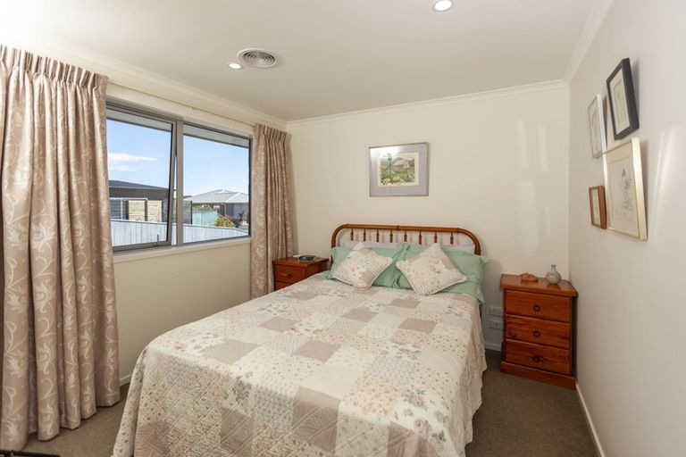 Photo of property in 1 Aqua Way, Paraparaumu, 5032