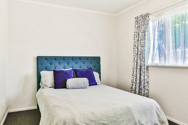 Photo of property in 1/76 Grove Road, Papakura, 2110