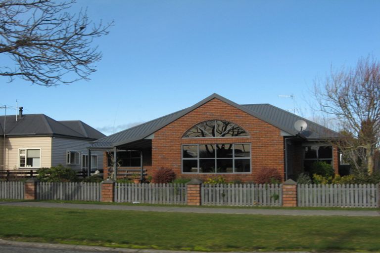 Photo of property in 43 Grange Street, Winton, 9720